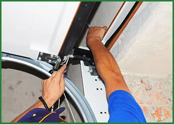 Quality Garage Door Cleveland, OH 216-800-5545 - garagedoor-spring-repair-t-21-gr-39m